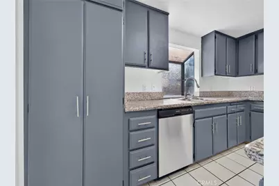 2957 E Avenue R2, Palmdale, CA 93550 - Photo 13