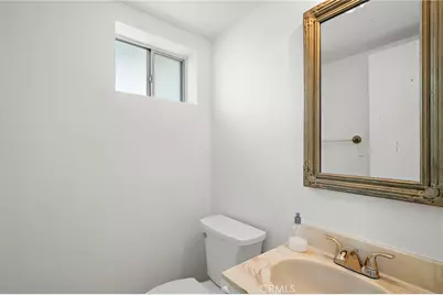 360 Bucknell Road, Costa Mesa, CA 92626 - Photo 35