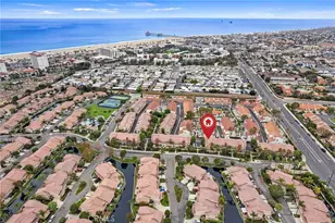 21072 Poolside, Huntington Beach, CA 92648 - Photo 3
