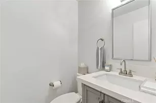 6203 E Twin Peak Cir, Anaheim, CA 92807 - Photo 17