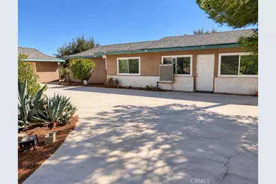 18393 Orange, Hesperia, CA 92345 - Photo 5