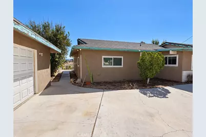 18393 Orange, Hesperia, CA 92345 - Photo 11