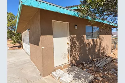 18393 Orange, Hesperia, CA 92345 - Photo 13