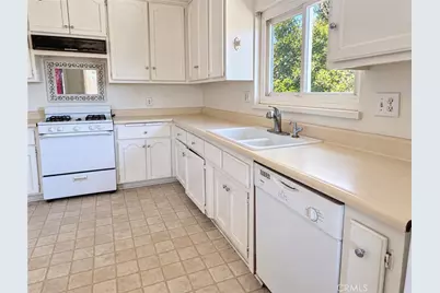 18393 Orange, Hesperia, CA 92345 - Photo 49