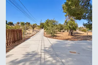 18393 Orange, Hesperia, CA 92345 - Photo 27