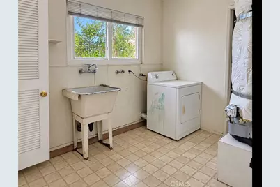 18393 Orange, Hesperia, CA 92345 - Photo 33