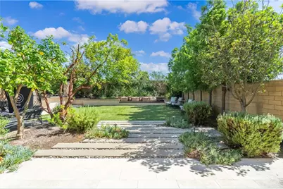 108 Tinker, Irvine, CA 92618 - Photo 31