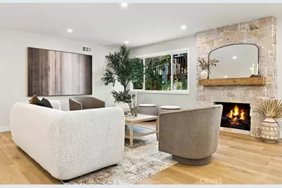 21142 Brookhurst Street, Huntington Beach, CA 92646 - Photo 17