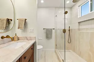 21142 Brookhurst St, Huntington Beach, CA 92646 - Photo 25