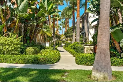 21322 Balerma, Huntington Beach, CA 92648 - Photo 57