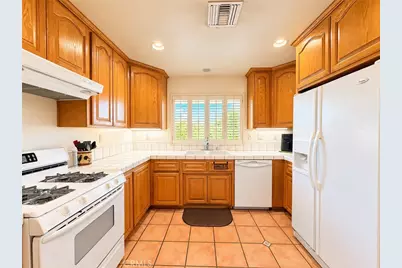 18220 Bowie, Tehachapi, CA 93561 - Photo 9