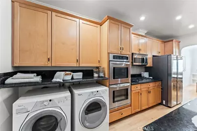 11928 Kiowa #105, Los Angeles, CA 90049 - Photo 9