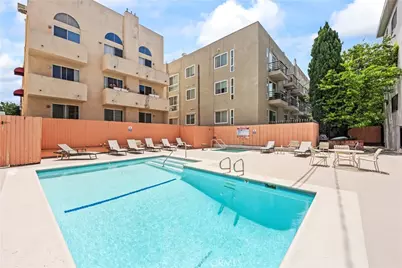 11928 Kiowa #105, Los Angeles, CA 90049 - Photo 21