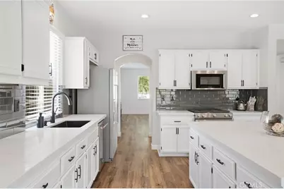 27751 Hollyoak, Menifee, CA 92585 - Photo 5