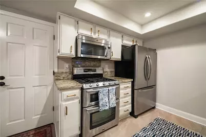 2071 Meadow View, Costa Mesa, CA 92627 - Photo 17