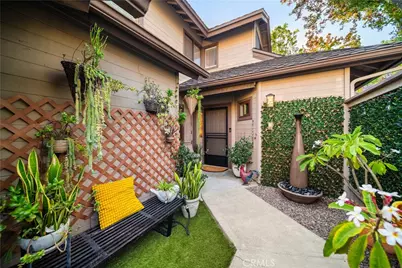 2071 Meadow View, Costa Mesa, CA 92627 - Photo 3