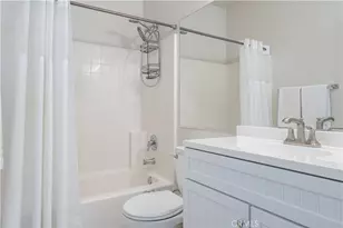 7 Medici Ais, Irvine, CA 92606 - Photo 27