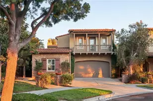 66 Eclipse, Irvine, CA 92620 - Photo 3
