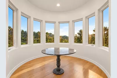 10827 Pacific View Road, Malibu, CA 90265 - Photo 15