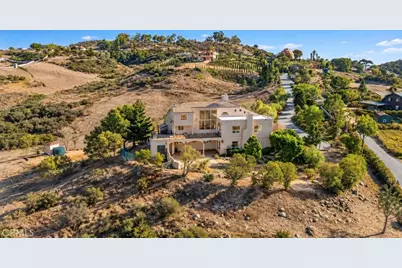 10827 Pacific View Road, Malibu, CA 90265 - Photo 33