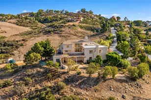 10827 Pacific View Rd, Malibu, CA 90265 - Photo 33