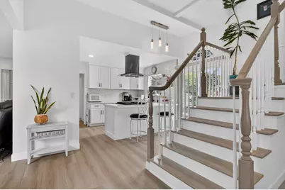 1010 W 19th, Costa Mesa, CA 92627 - Photo 5