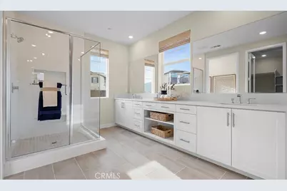 2010 Pyrenes Place, Santa Paula, CA 93060 - Photo 15