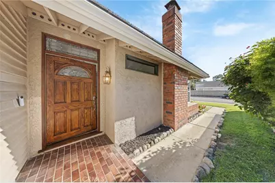17 Alderbrook, Irvine, CA 92604 - Photo 3