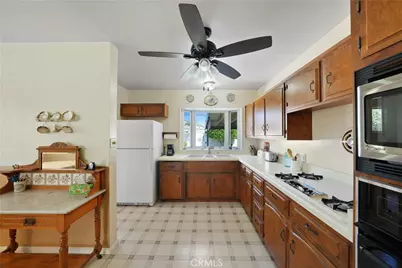 8469 Calendula Drive, Buena Park, CA 90620 - Photo 13