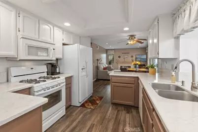 22760 Main Street, Grand Terrace, CA 92313 - Photo 15