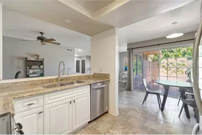 18571 Edgebrook Lane, Huntington Beach, CA 92648 - Photo 17