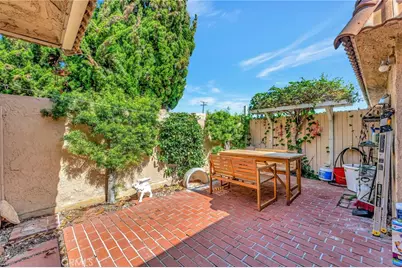 18571 Edgebrook Lane, Huntington Beach, CA 92648 - Photo 27