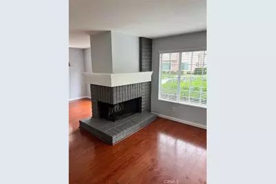 74 Woodleaf, Irvine, CA 92614 - Photo 3
