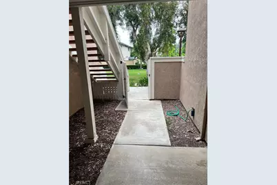 74 Woodleaf, Irvine, CA 92614 - Photo 17