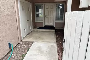 74 Woodleaf, Irvine, CA 92614 - Photo 19