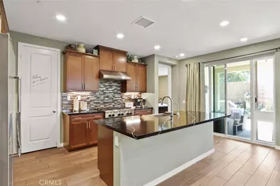 10902 Flora Park Way, Cypress, CA 90720 - Photo 9