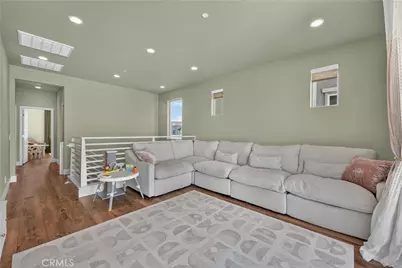 592 S Motif, Anaheim, CA 92805 - Photo 27