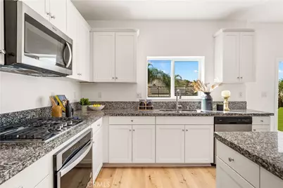 24083 Dusty Trail Way, Menifee, CA 92587 - Photo 11