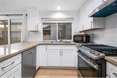 19 Silkberry, Irvine, CA 92614 - Photo 9