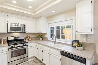 2 Pebble, Irvine, CA 92614 - Photo 5