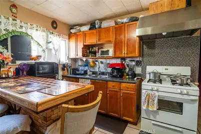 3443 Estrada, Los Angeles, CA 90023 - Photo 7