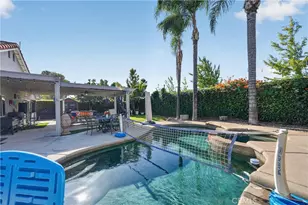 13673 Berkeley Ct, Fontana, CA 92336 - Photo 53