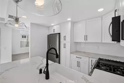 50 Georgetown #37, Irvine, CA 92612 - Photo 5
