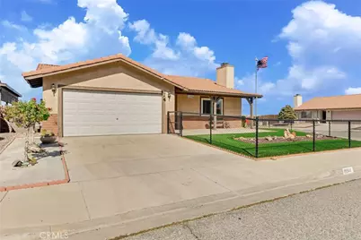 15944 Foxwood, Victorville, CA 92395 - Photo 3