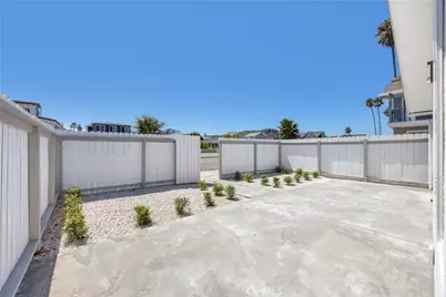 806 W Balboa Boulevard #Front, Newport Beach, CA 92661 - Photo 5