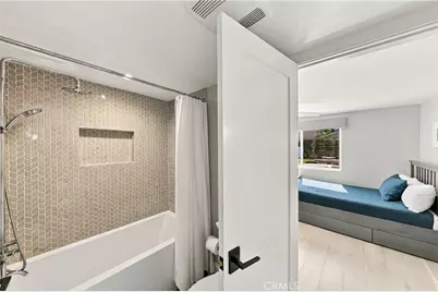 16001 Santa Barbara, Huntington Beach, CA 92649 - Photo 39