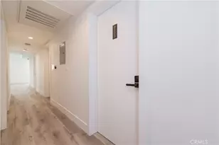 5652 La Mirada Ave, Los Angeles, CA 90038 - Photo 11