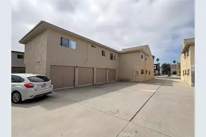 16672 Dolores Lane, Huntington Beach, CA 92649 - Photo 5