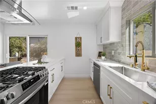 1379 E Elizabeth St, Pasadena, CA 91104 - Photo 9