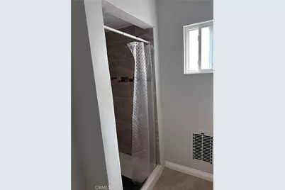 726 S Halladay Street, Santa Ana, CA 92701 - Photo 9